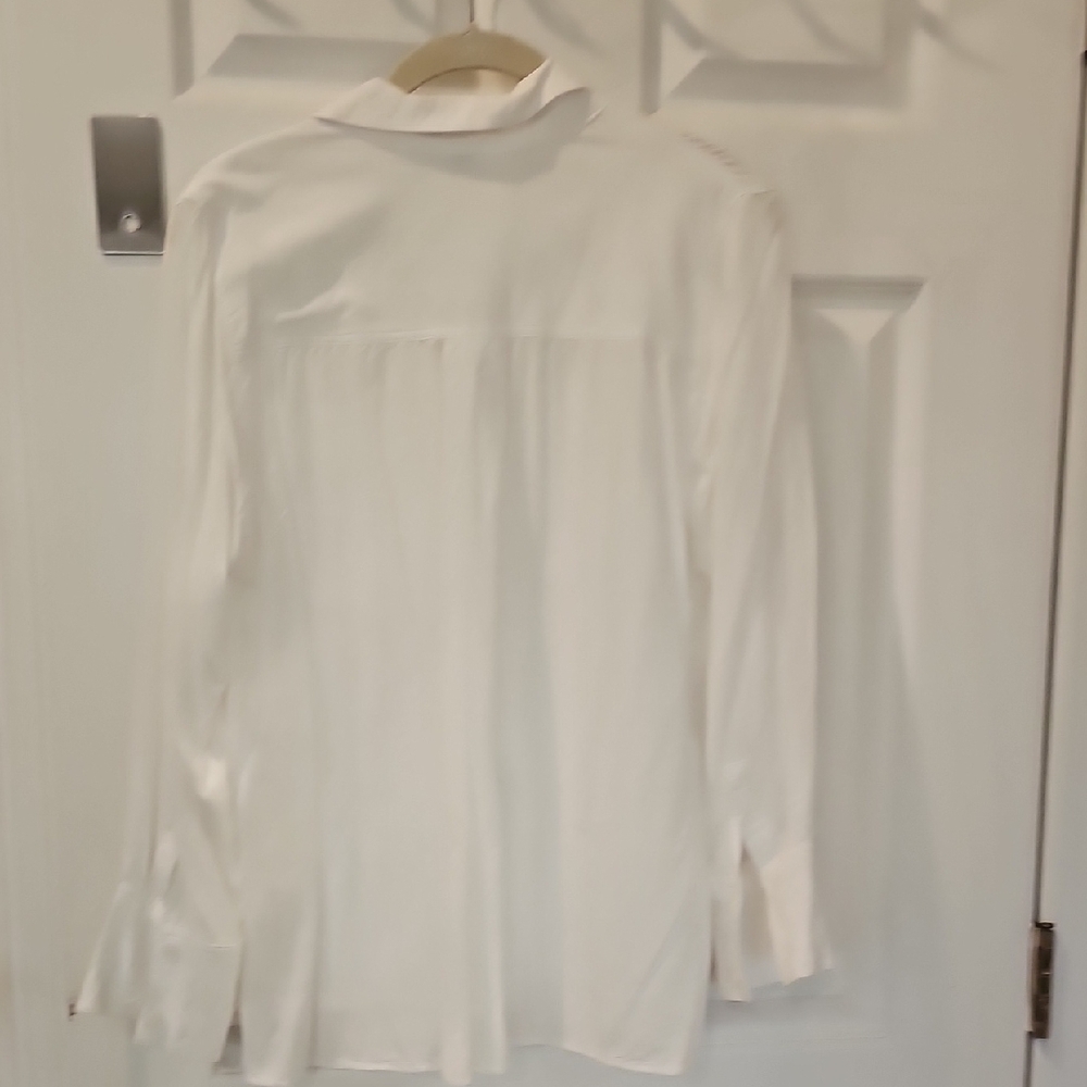 White Button-Up Blouse - Picture 3 of 10